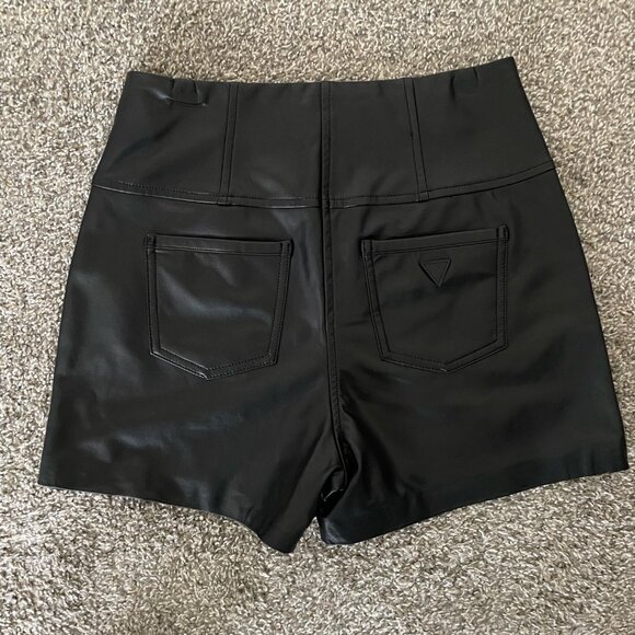 Guess faux leather shorts - Picture 2 of 2